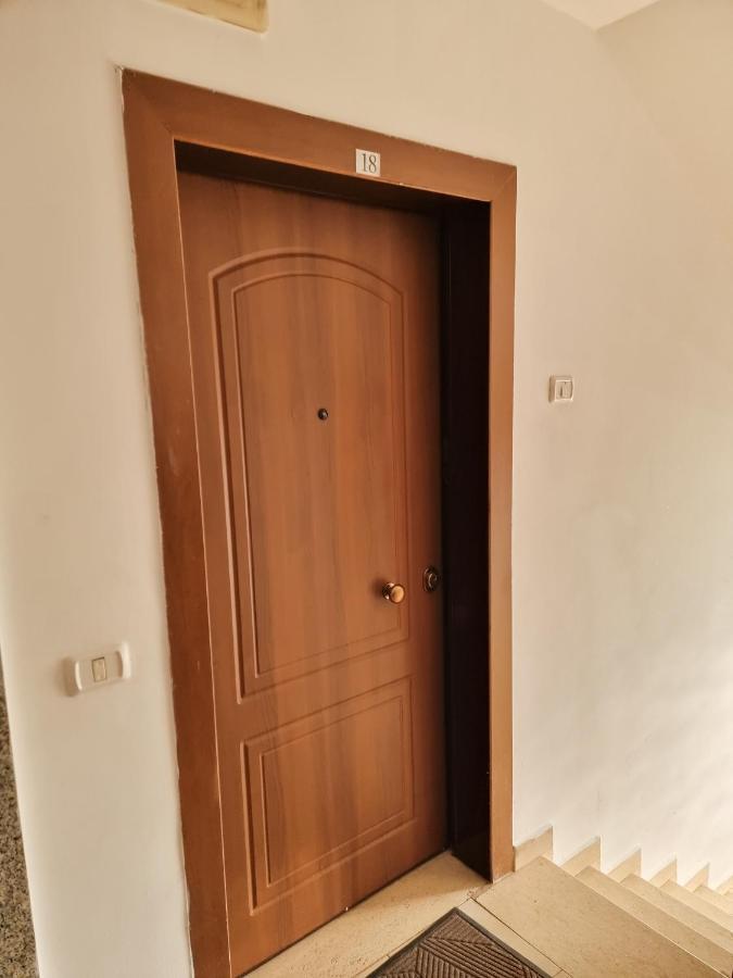 Hera'S Home Тирана Екстер'єр фото